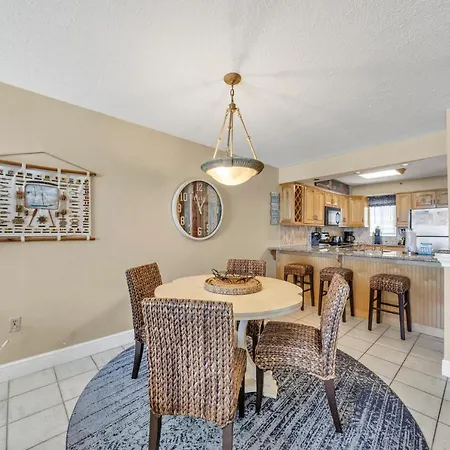 This Is A Beautiful Beach Front Condo With A Great View Of The Gulf
